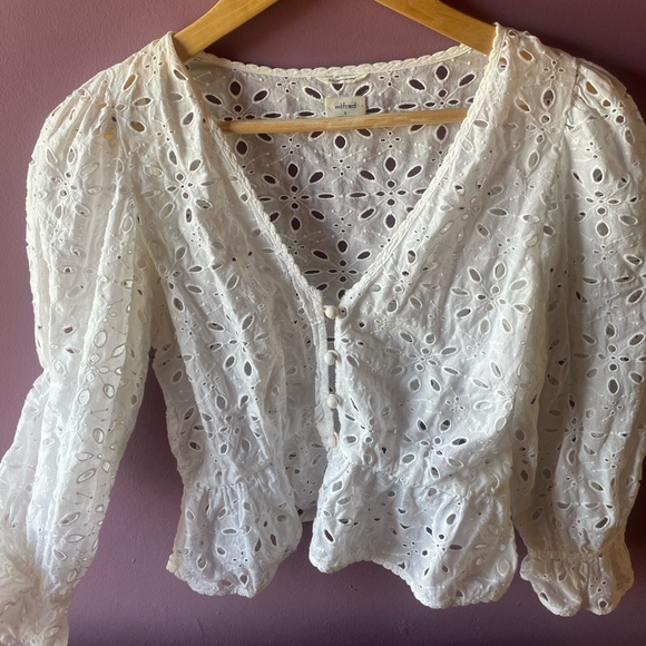 Aritzia Tops - Wilfred Aritzia eyelet white blouse buttons